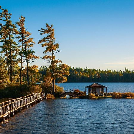 White Pine Camp Hotel Paul Smiths Bagian luar foto