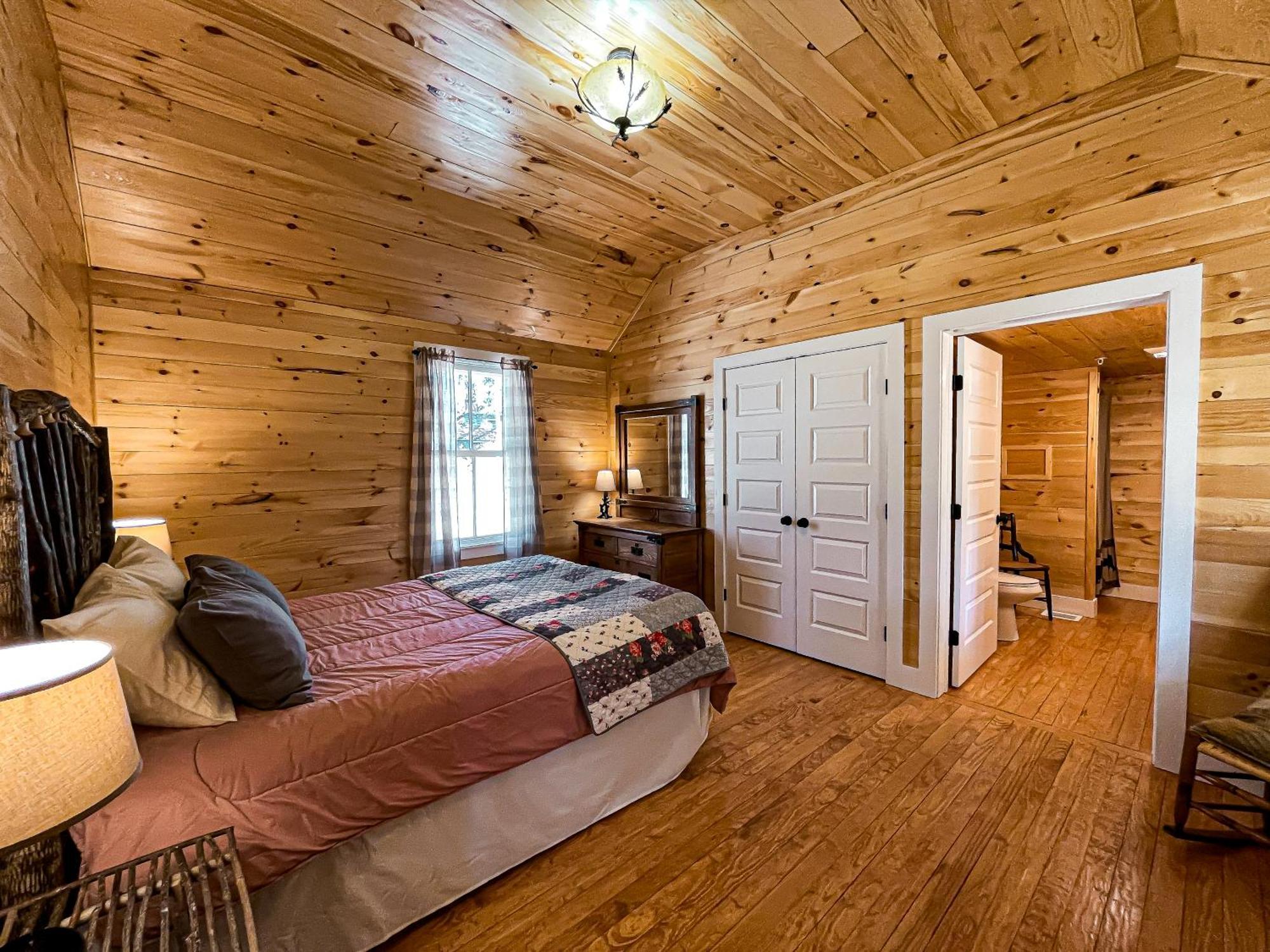 White Pine Camp Hotel Paul Smiths Ruang foto