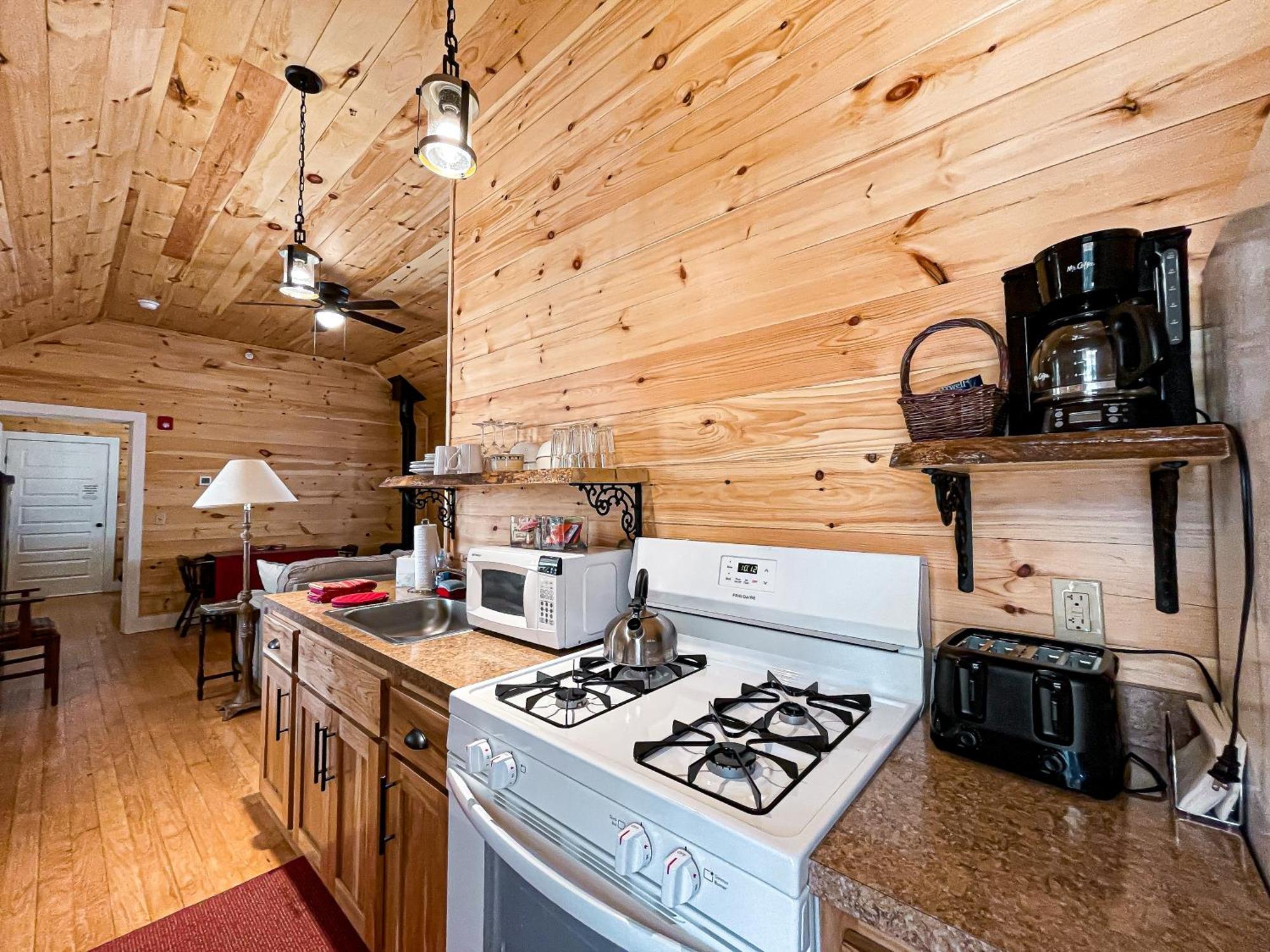 White Pine Camp Hotel Paul Smiths Ruang foto